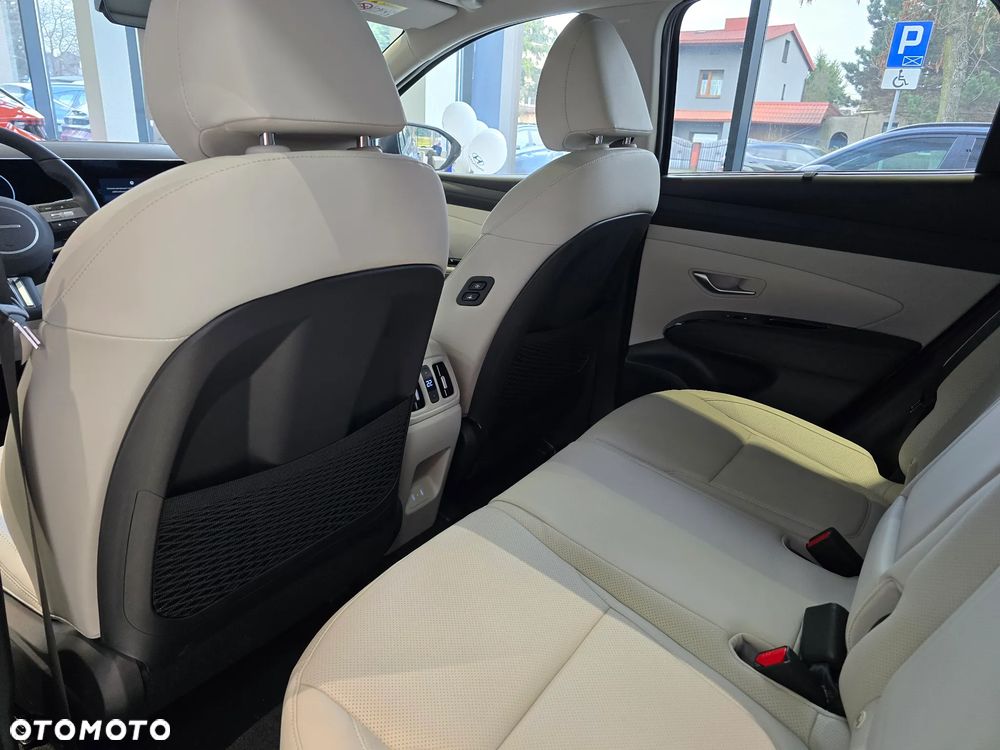 Hyundai Tucson 1.6 T-GDi HEV Platinum 2WD - 27