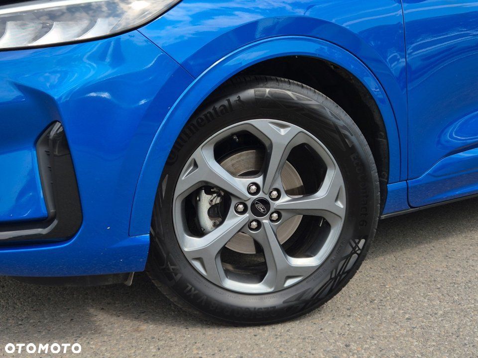Ford Kuga - 11