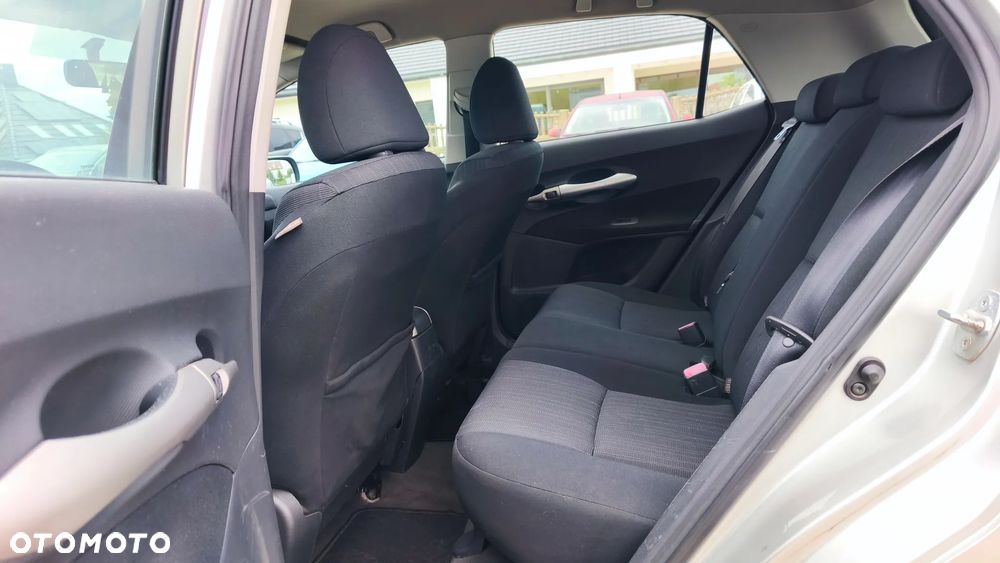 Toyota Auris 2.0 D-4D Luna - 27