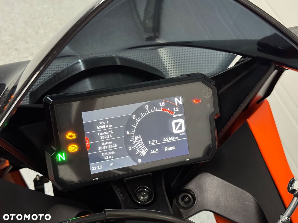 KTM RC 125 - 27