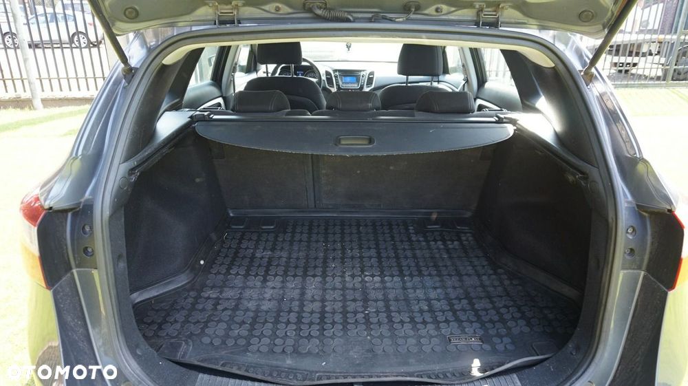 Hyundai i30 - 12
