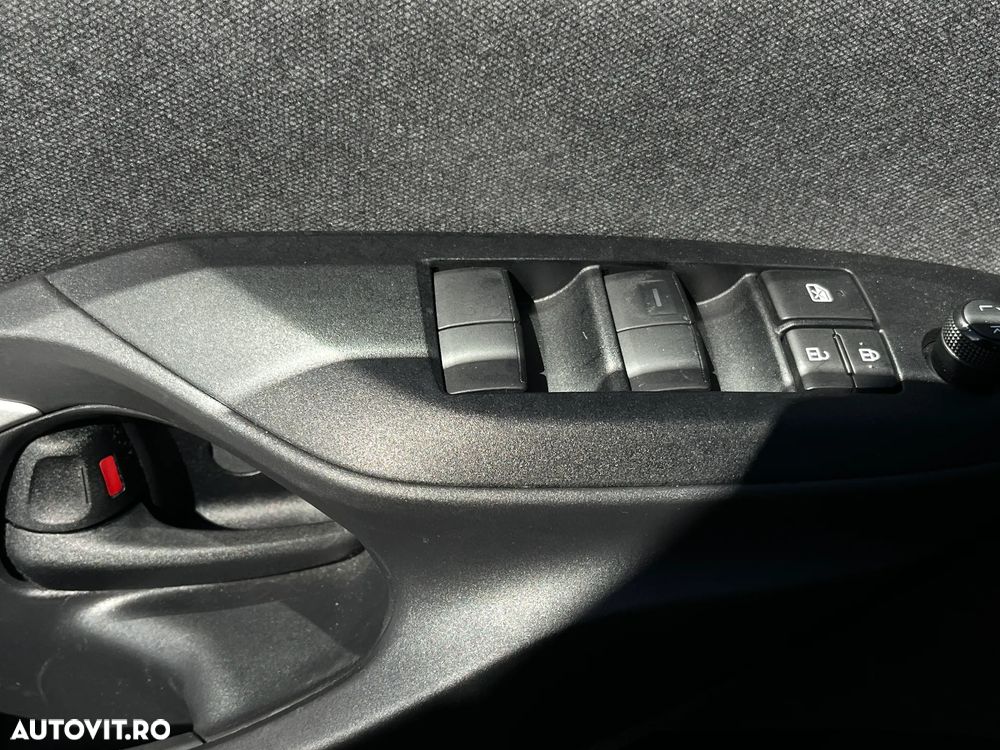 Toyota Yaris Cross - 20