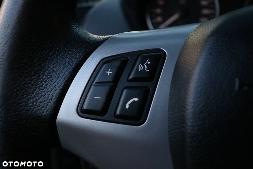 BMW Seria 1 120i - 16