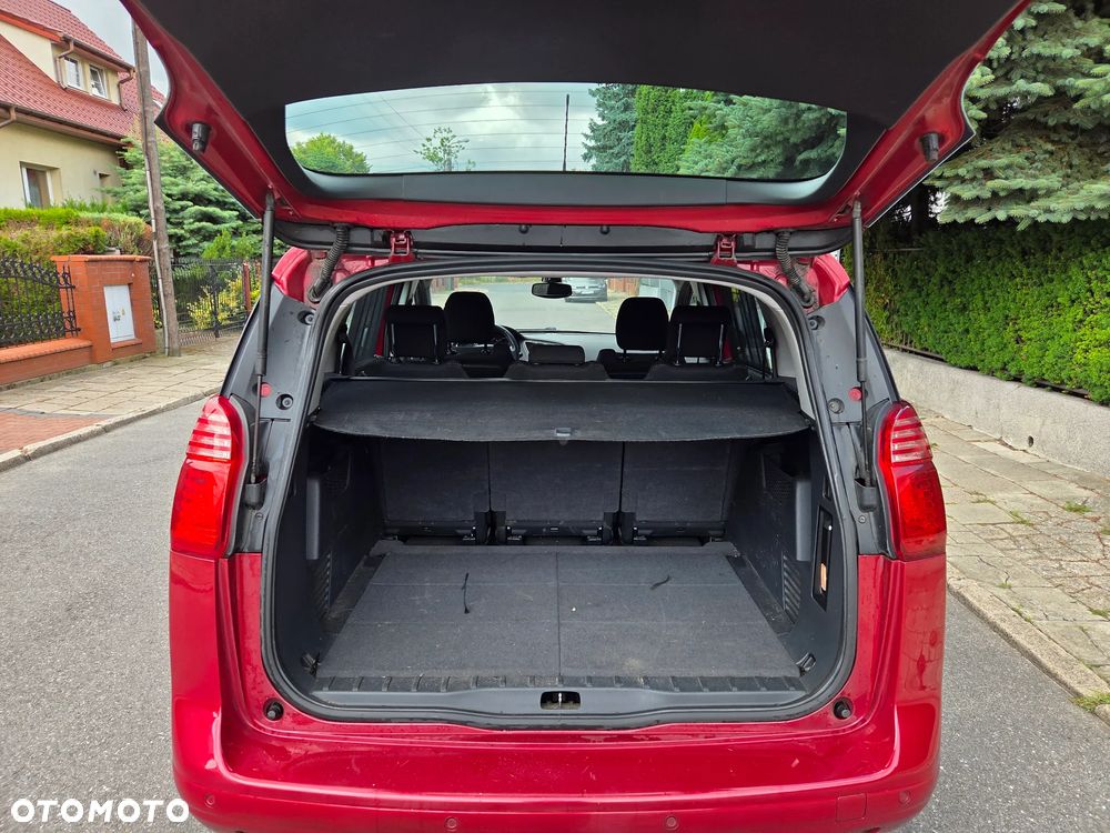 Peugeot 5008 - 11