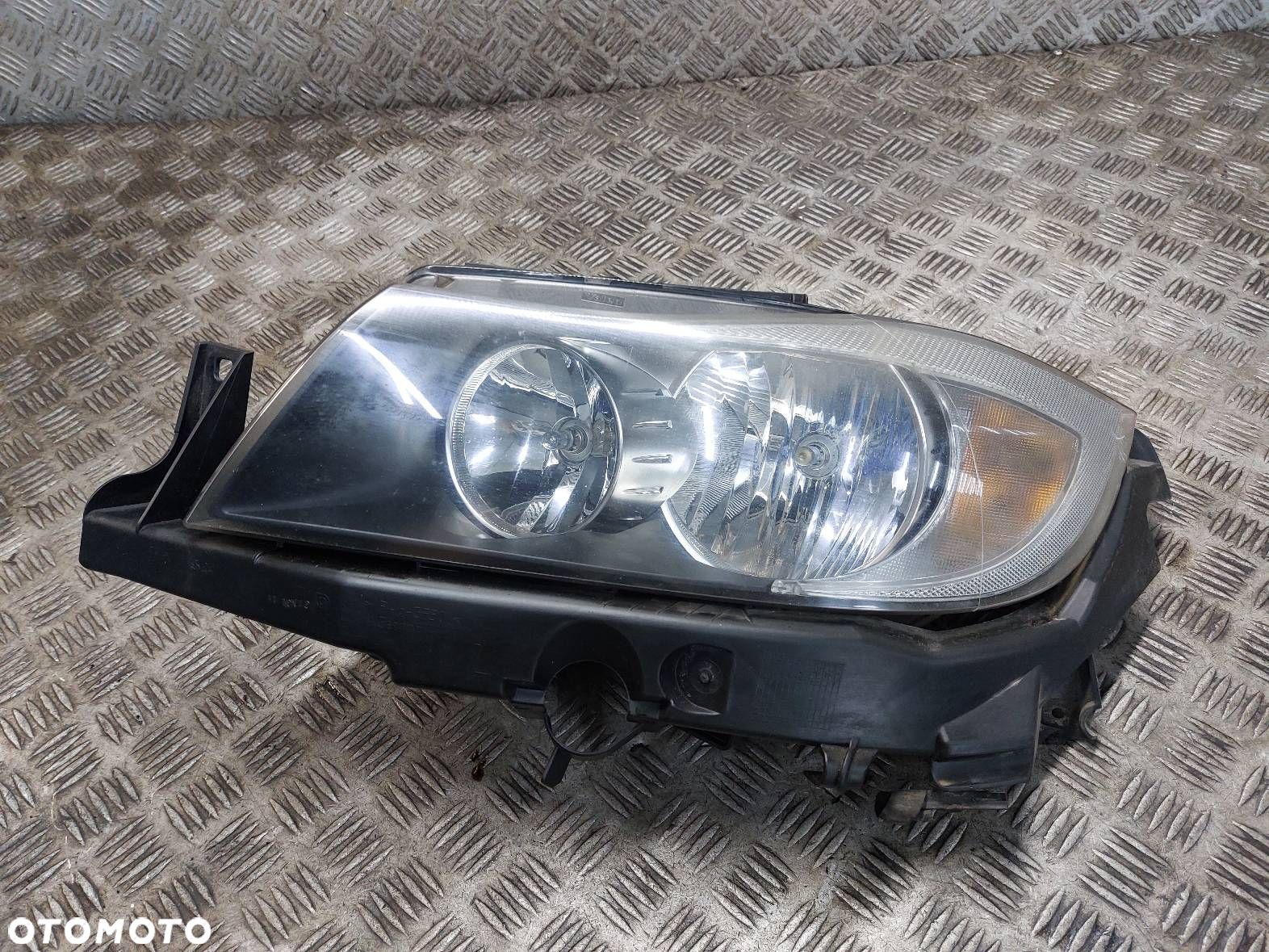 LAMPA LEWY PRZÓD BMW E90 E91 VALEO 6942721 - 1