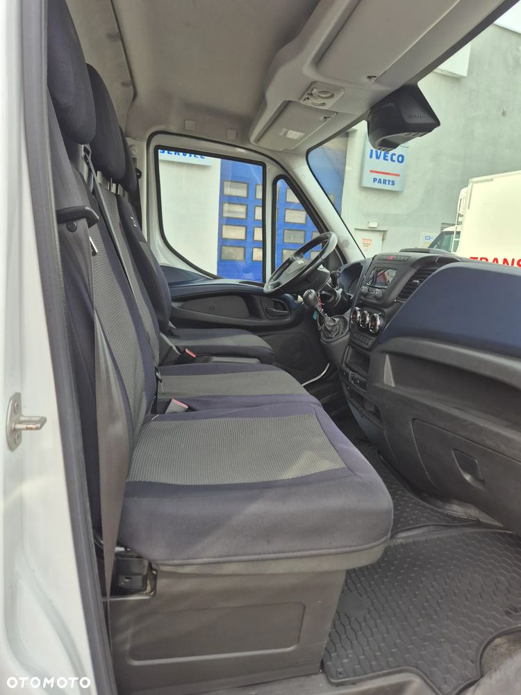 Iveco 35S18V (32742) - 11