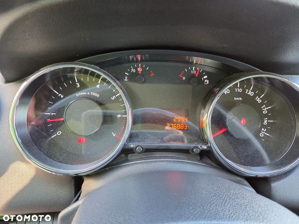 Peugeot 5008 1.6 THP Active 7os - 9