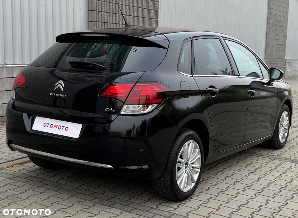 Citroën C4 e-HDi 115 Exclusive - 4