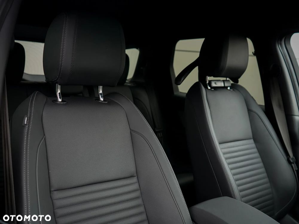Land Rover Discovery Sport 2.0 D200 mHEV R-Dynamic SE - 36