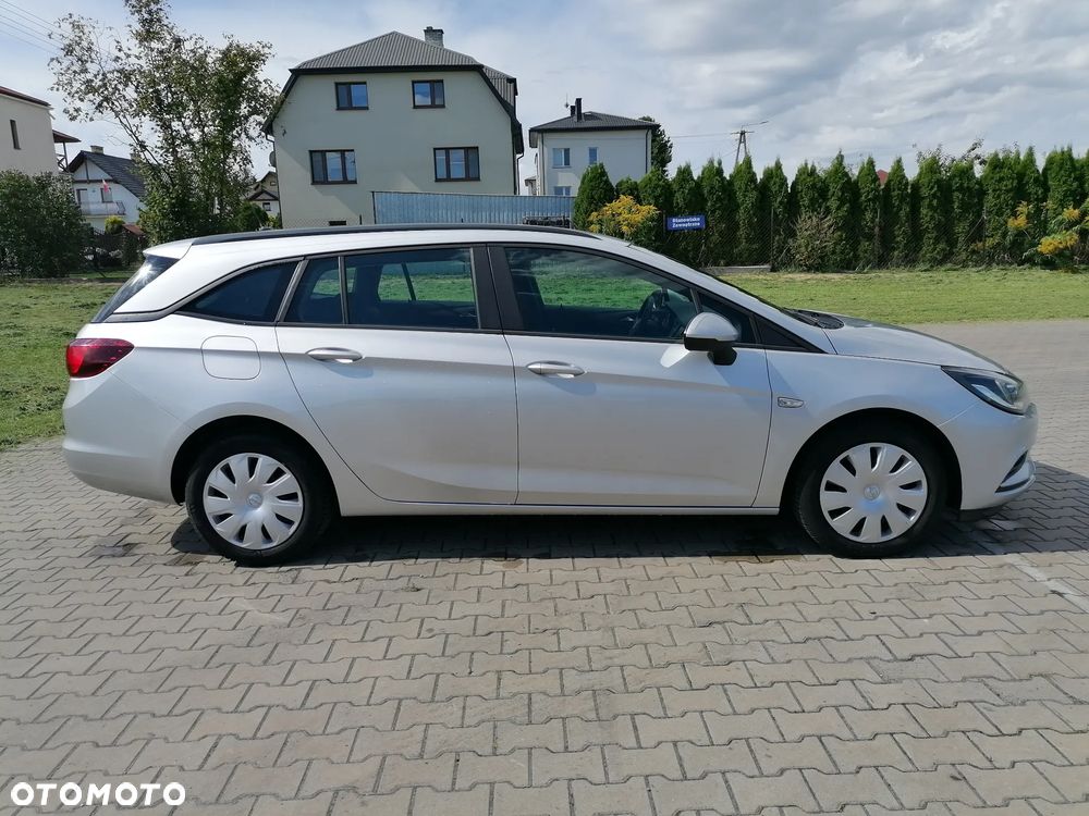 Opel Astra 2019 photo 3