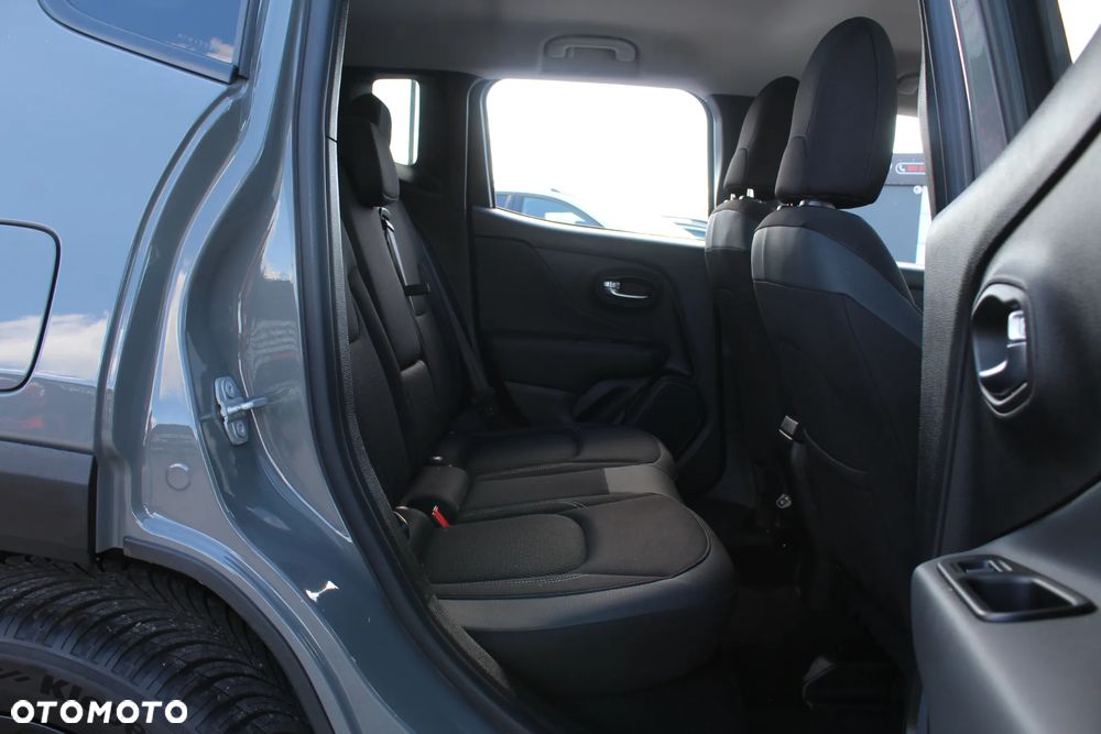 Jeep Renegade 1.0 T-GDI Night Eagle - 31
