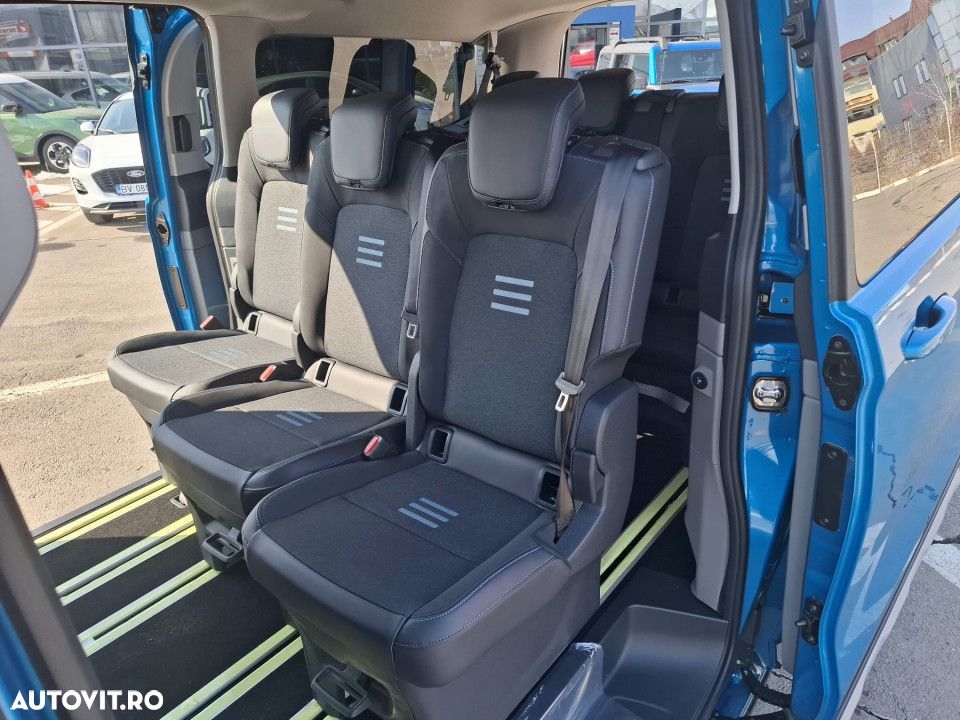 Ford Tourneo Custom - 10