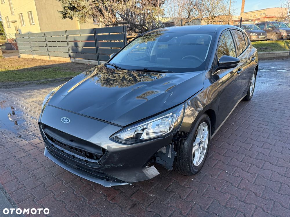 Ford Focus 1.0 EcoBoost Hybrid COOL&CONNECT - 4