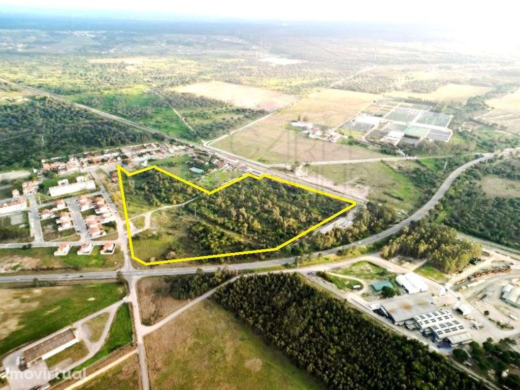 Terreno de 108.508m2 com PIP aprovado para a construção de 34.931m2... - Grande imagem: 3/45