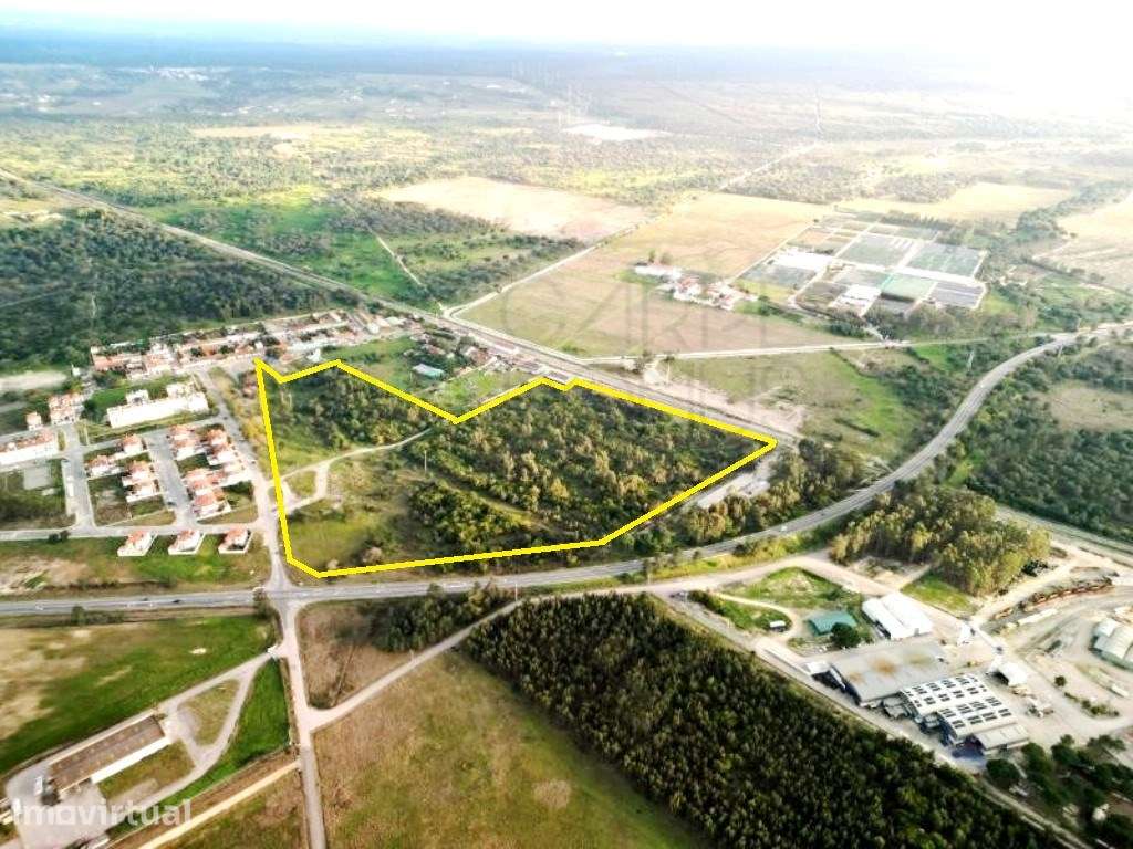 Terreno de 108.508m2 com PIP aprovado para a construção de 34.931m2... - Grande imagem: 3/45