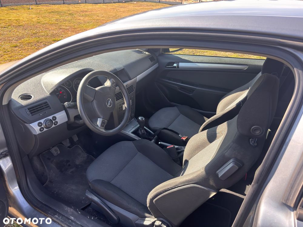 Opel Astra 1.6 Sport - 4