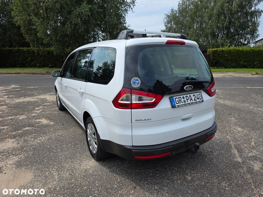 Ford Galaxy 2.0 Business Edition - 24