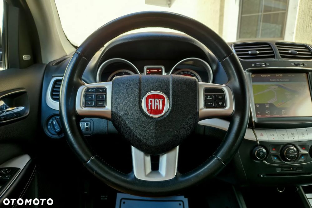 Fiat Freemont 2.0 Multijet Lounge AWD - 24