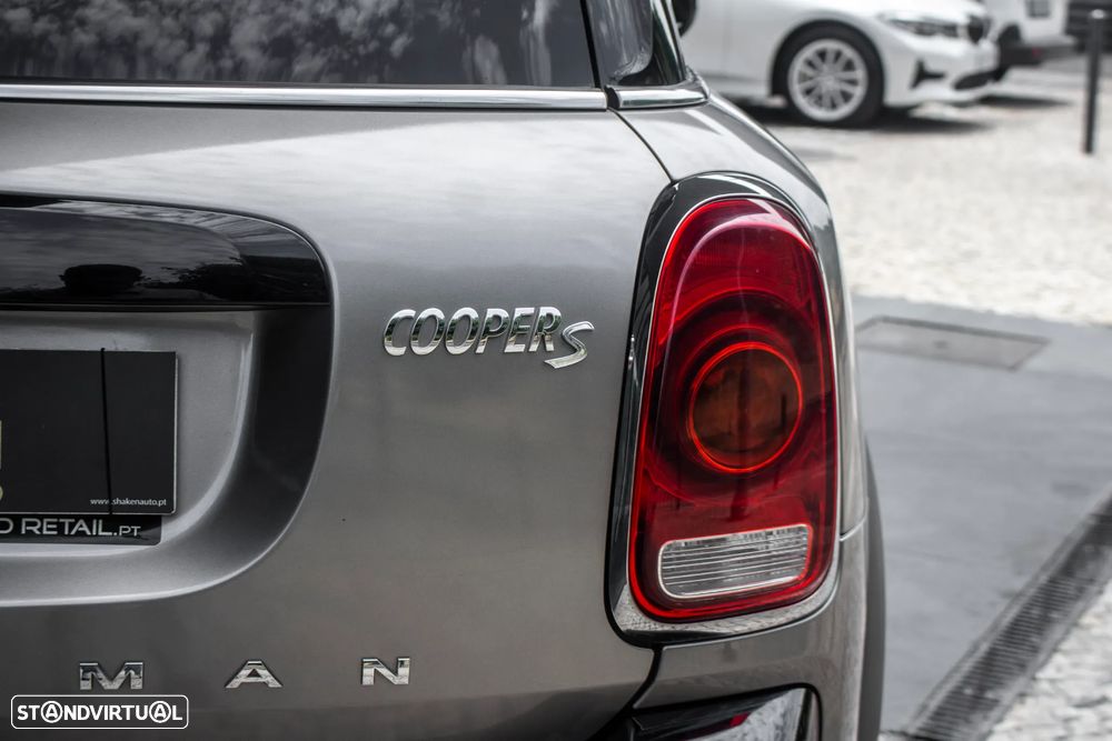 MINI Countryman Cooper SE ALL4 Auto - 11