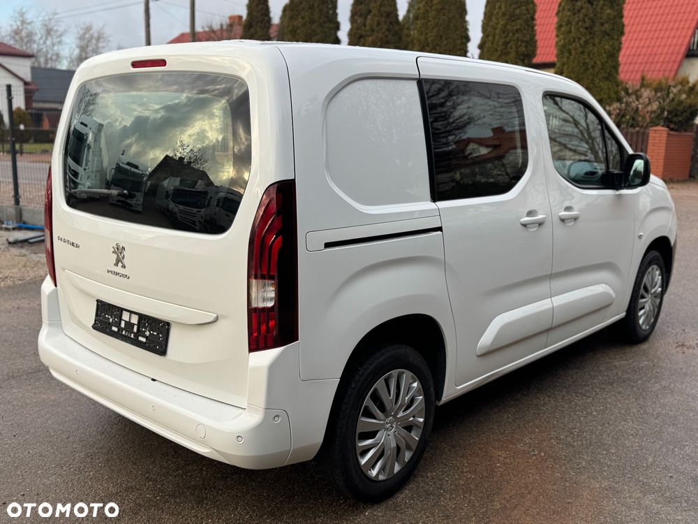 Peugeot Partner  21r 130 HK Niski przebieg 1wł ASO 5 dzwi Euro6.2/ford/opel/citroen - 5