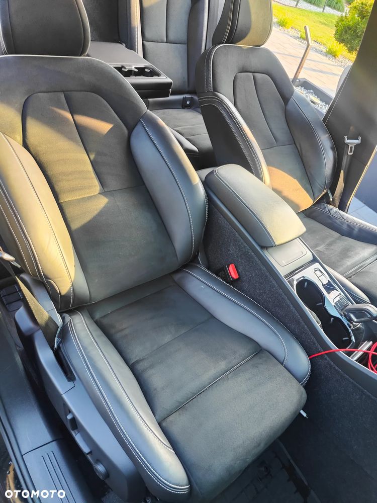 Volvo XC 40 T5 AWD R-Design - 21