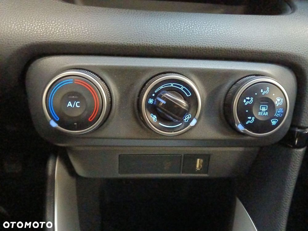 Toyota Yaris 1.5 Comfort - 22