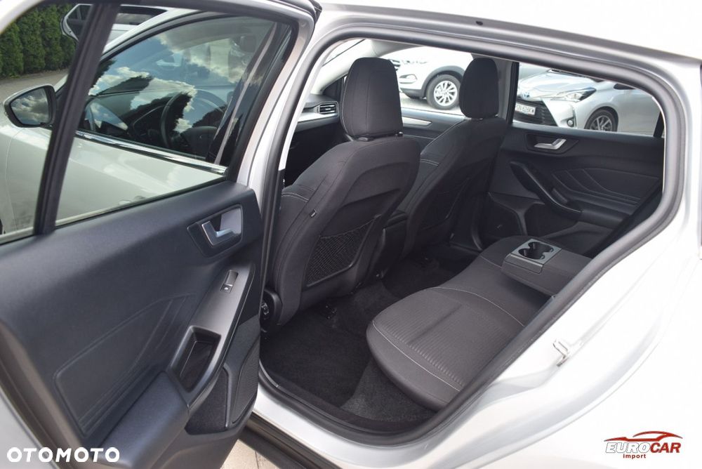 Ford Focus 1.0 EcoBoost Titanium Business - 18