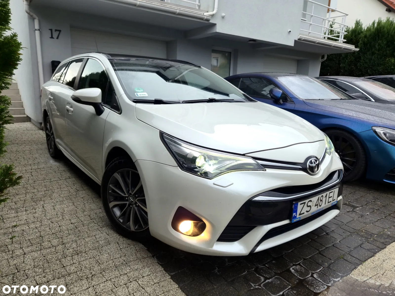 Toyota Avensis 2.0 D-4D Prestige - 2