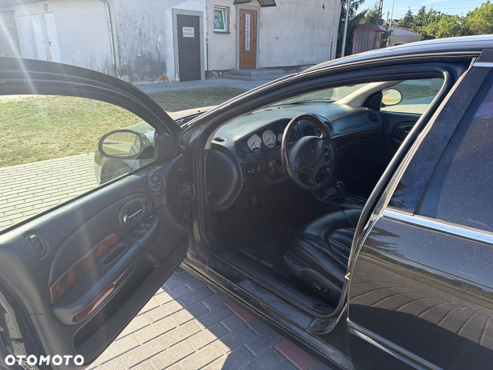 Chrysler 300M - 7