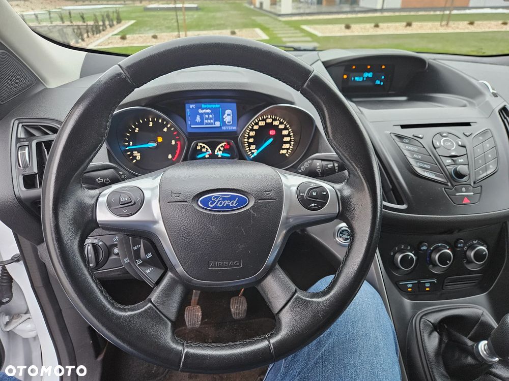 Ford Kuga 2.0 TDCi 2x4 Titanium - 19