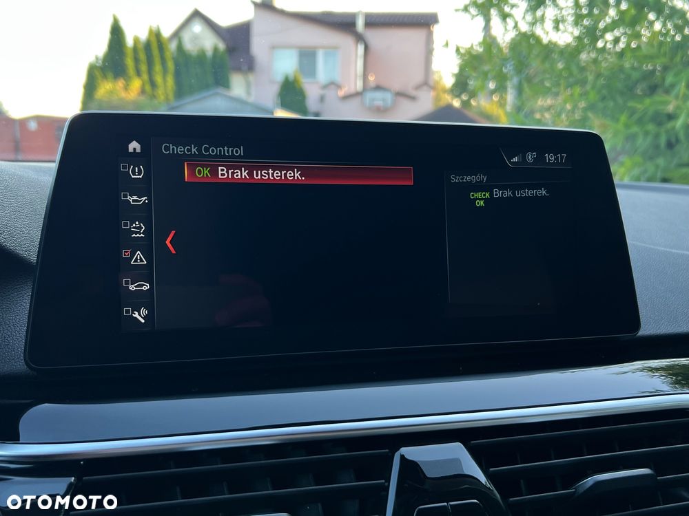 BMW Seria 5 520d xDrive Luxury Line sport - 35