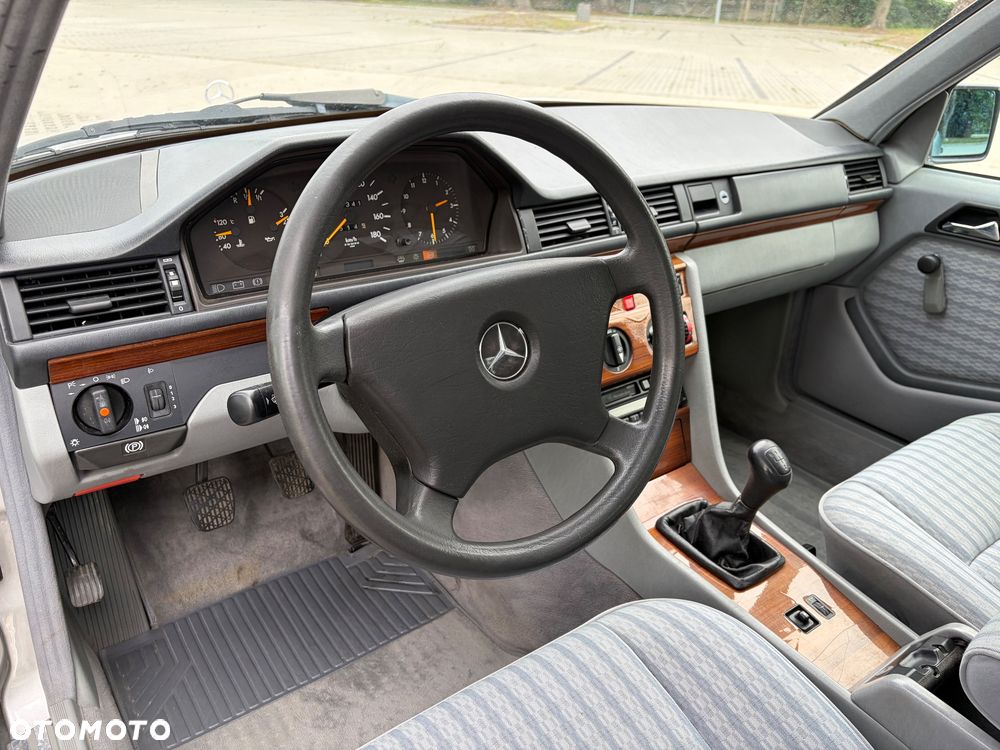 Mercedes-Benz W124 (1984-1993) - 5