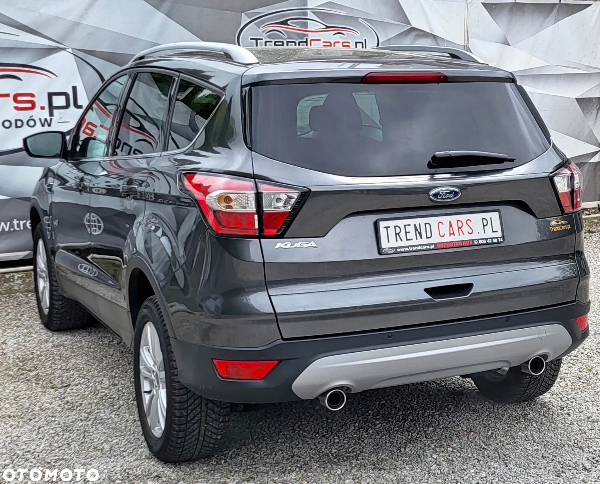 Ford Kuga 1.5 EcoBoost TITANIUM - 6