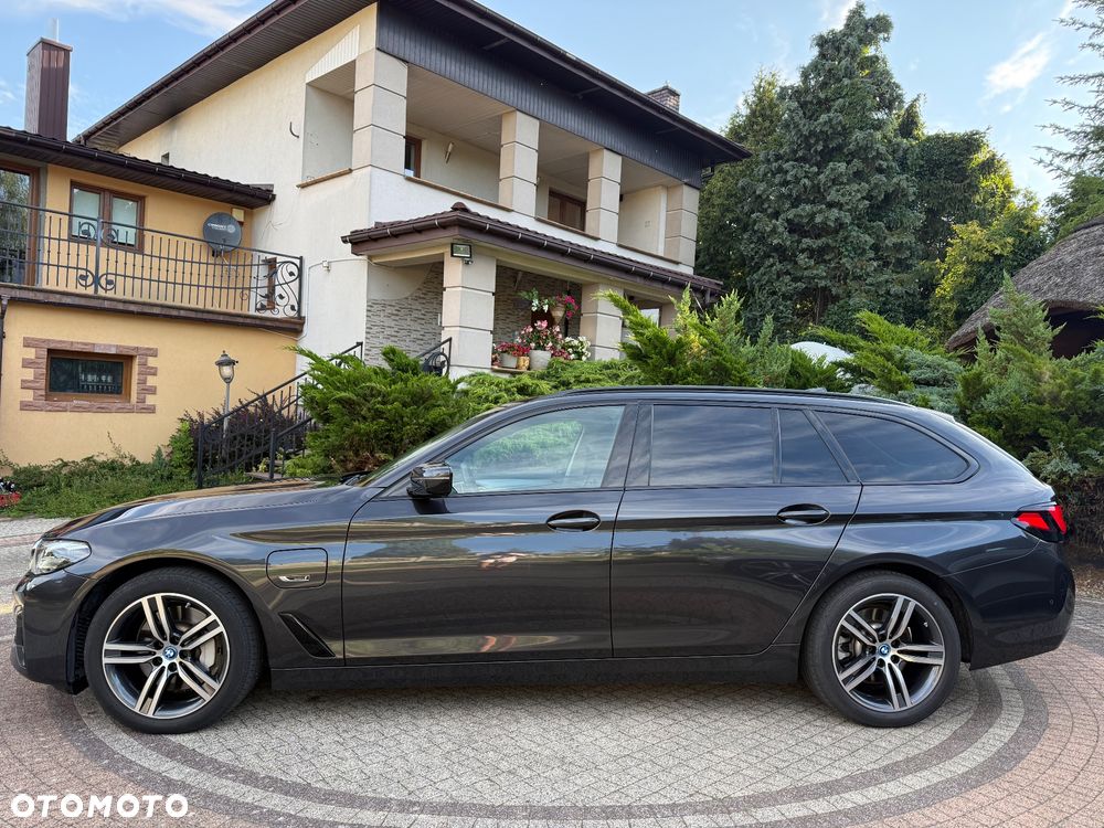 BMW Seria 5 530e xDrive Luxury Line sport - 4
