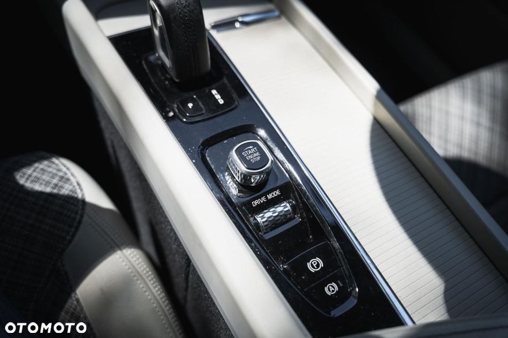 Volvo XC 60 - 19