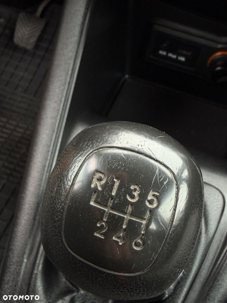 Kia Venga 1.6 L - 27