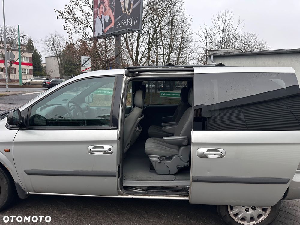 Chrysler Voyager 2.8 LX CRD - 7