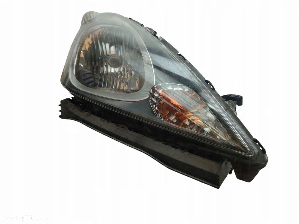 LAMPA PRAWY PRZÓD HONDA JAZZ III LIFT (2011-2015) 1.2 90KM - 1