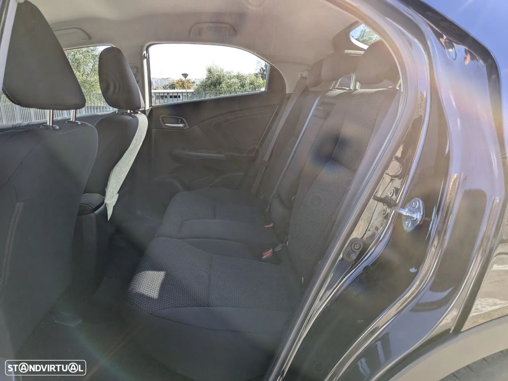 Honda Civic 1.4 i-VTEC Sport - 14