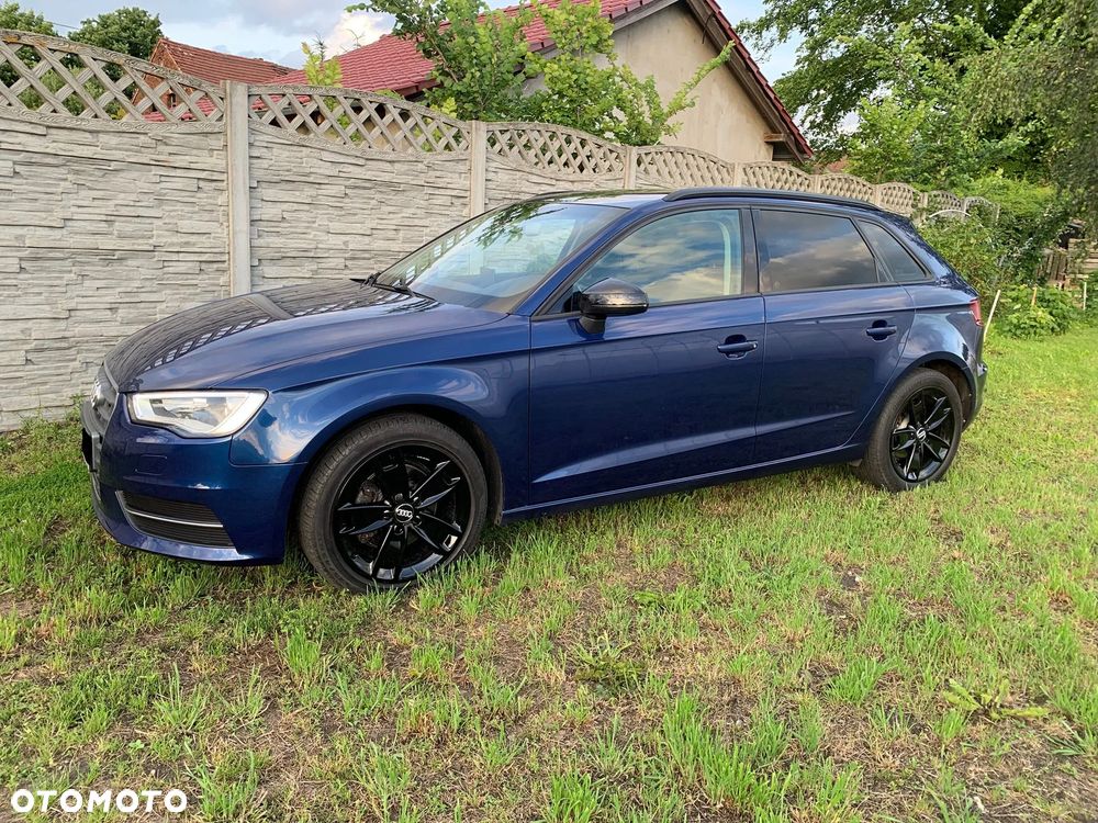 Audi A3 Sportback 1.6 TDI ultra Attraction - 8