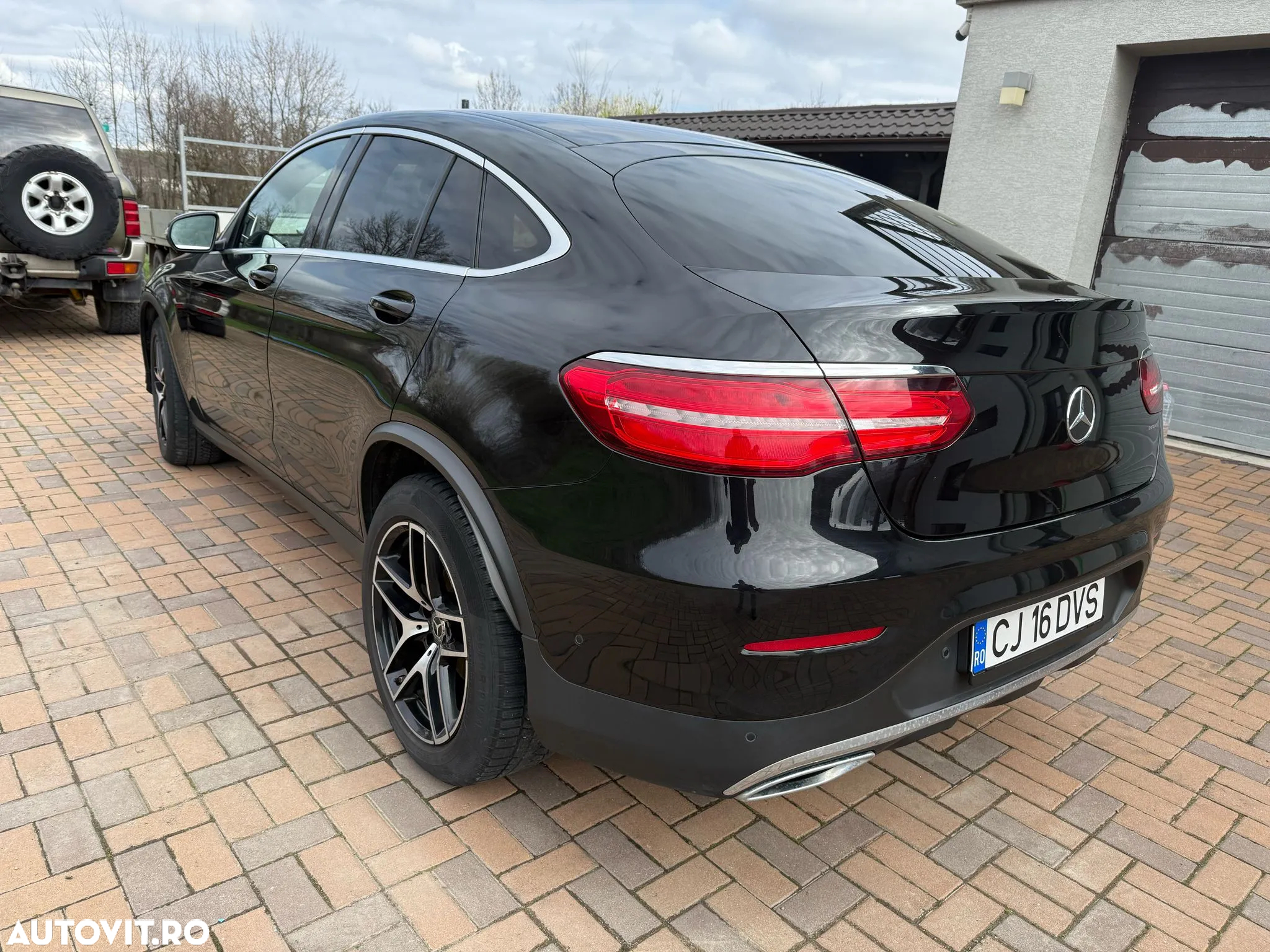Mercedes-Benz GLC 220 d 4Matic 9G-TRONIC AMG Line - 5