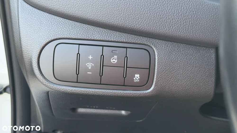 Kia Carens 1.7 CRDi XL 7os - 22