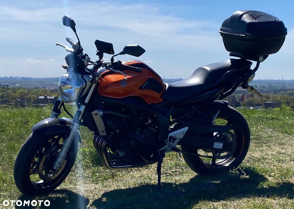 Yamaha FZ6 - 3