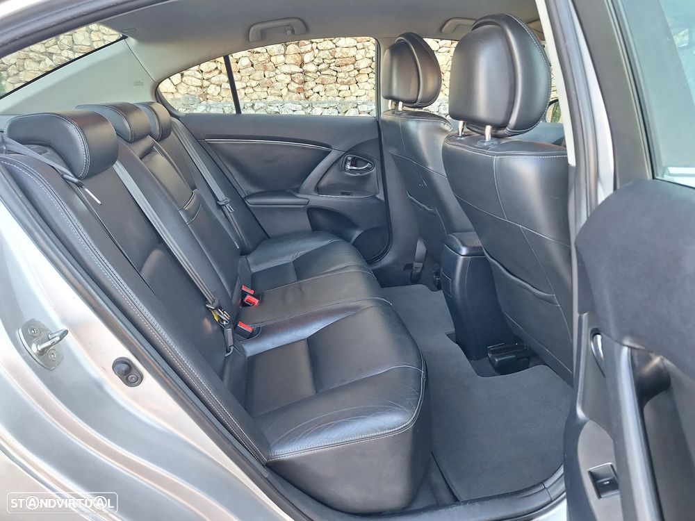 Toyota Avensis SD 2.0 D-4D Exclusive +Pele+GPS - 7