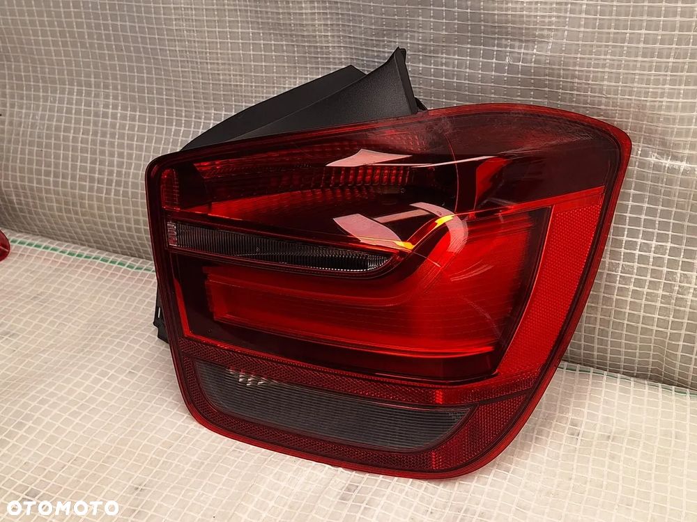lampa tyl tylna prawa bmw 1 f20 f21 2011-2015 high 90020139 europa orginal demontaz - 2