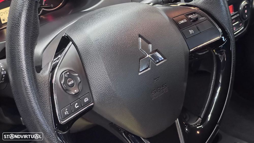 Mitsubishi Space Star 1.2 Intense Connect Edition - 35