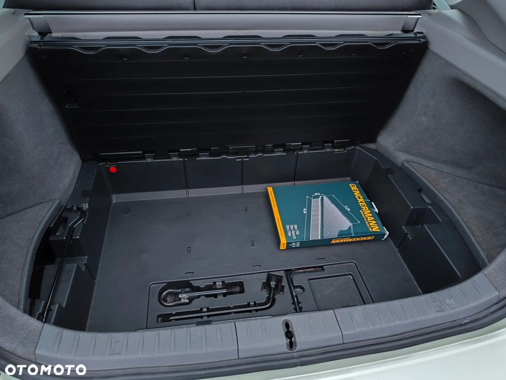 Toyota Prius 1.5 VVT-i Sol - 10