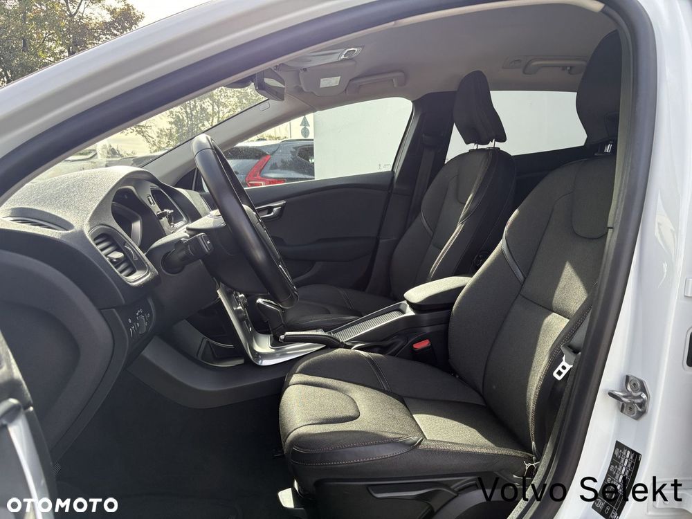 Volvo V40 - 10