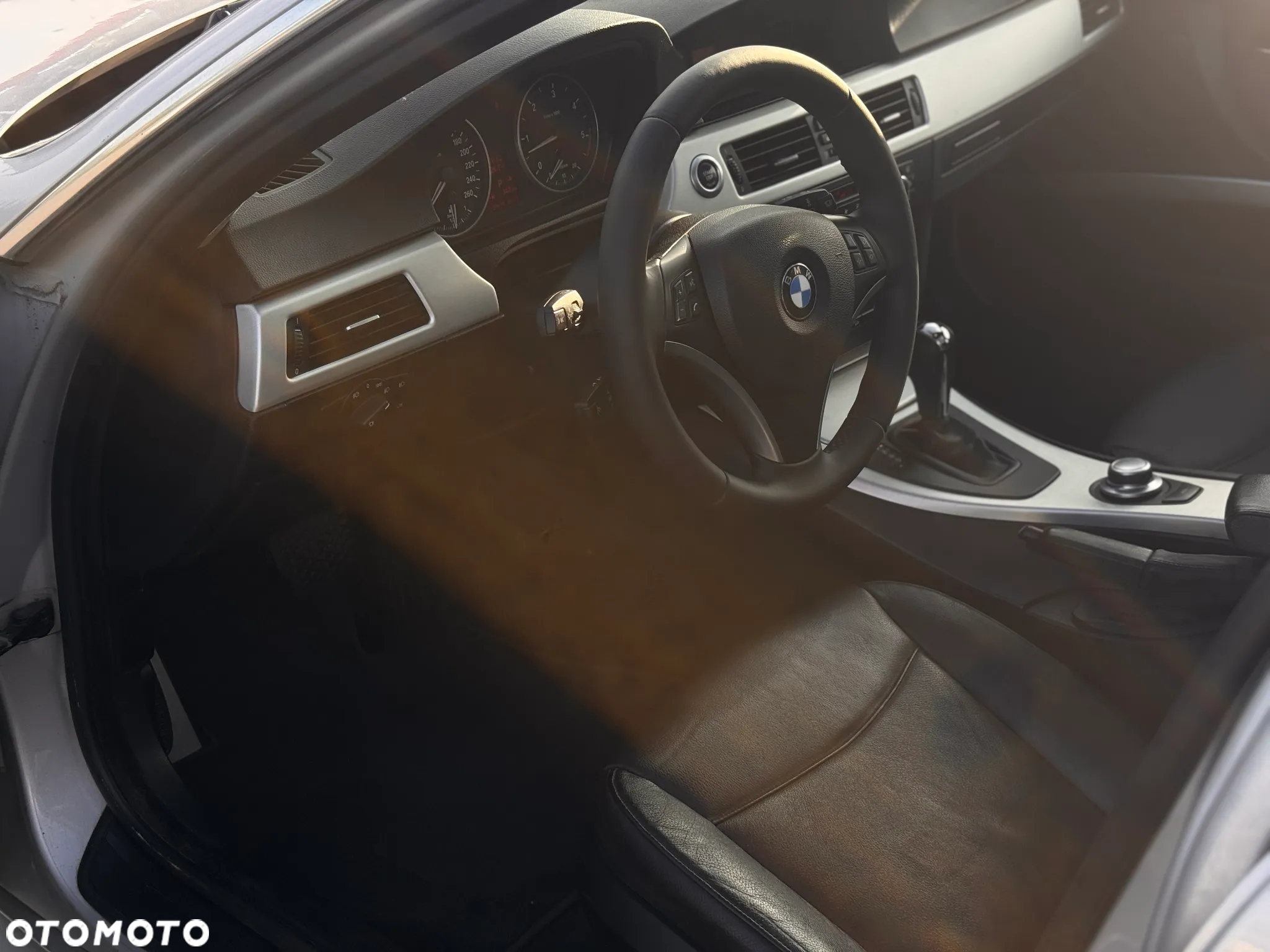 BMW Seria 3 330xd DPF Touring - 21