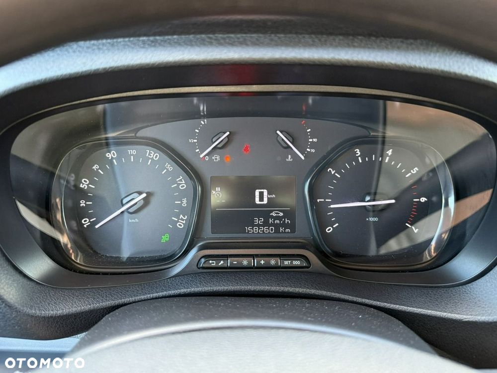 Opel Vivaro - 16